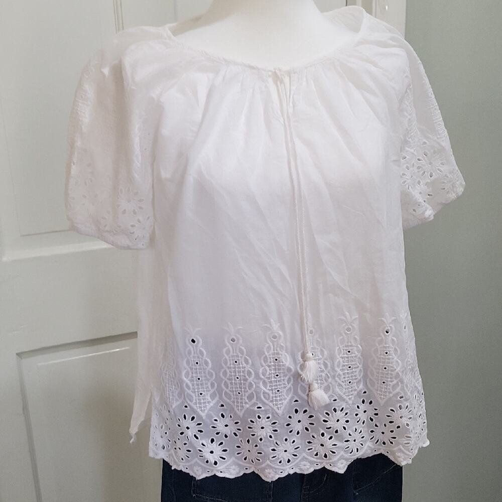 Life Style White Eyelet Top 100% cotton Short Sleeve Womens LP, Romantic